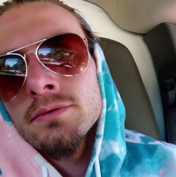 Meet your Posher, Stephen - Picture 1 of 1